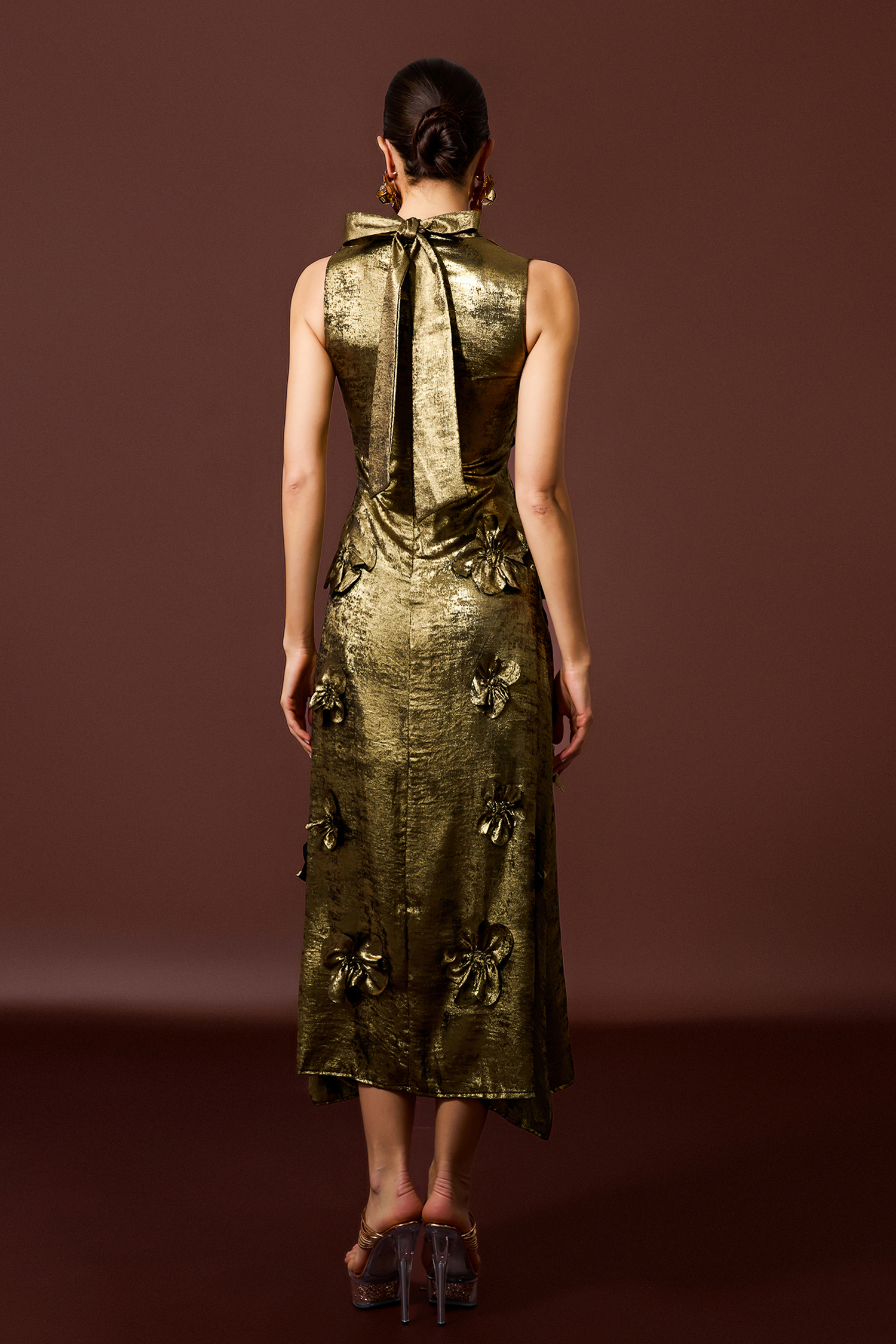 Metallic Fabric 3D Flower Sleeveless Midi Dress