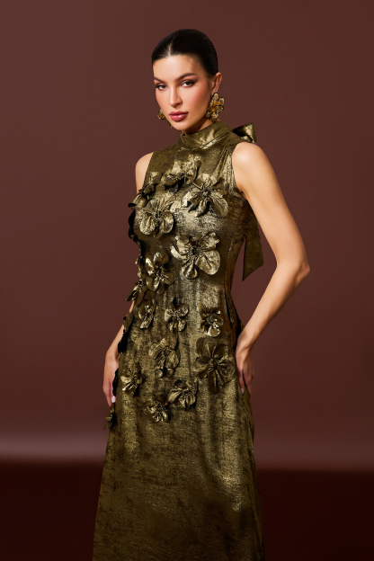 Metallic Fabric 3D Flower Sleeveless Midi Dress