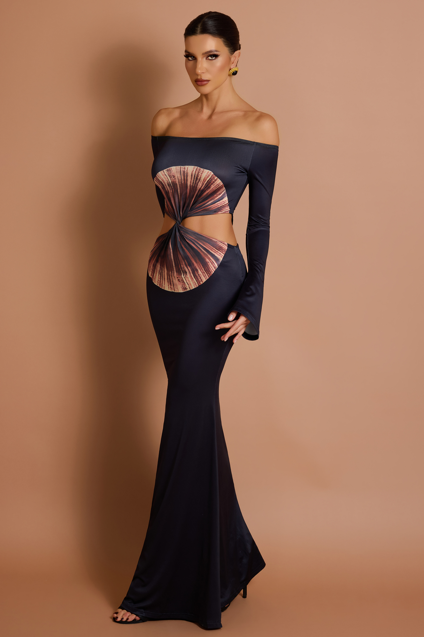 Shell Print Knotted Off-Shoulder Maxi Dress