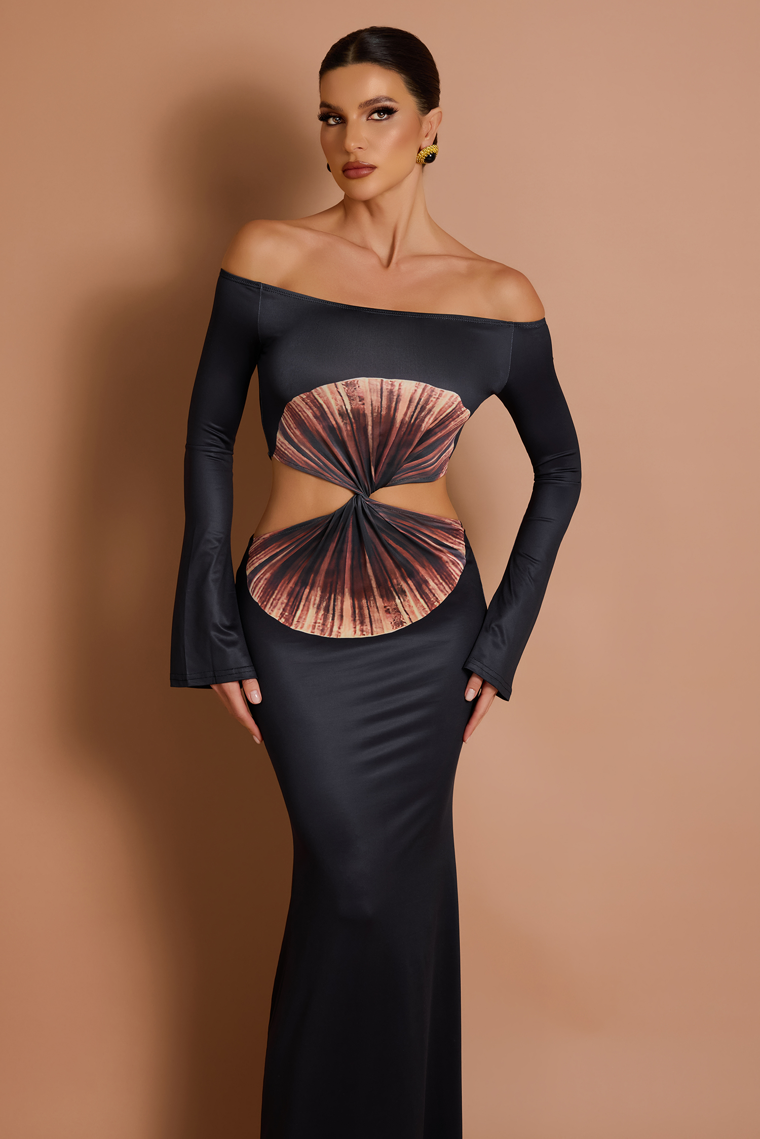 Shell Print Knotted Off-Shoulder Maxi Dress