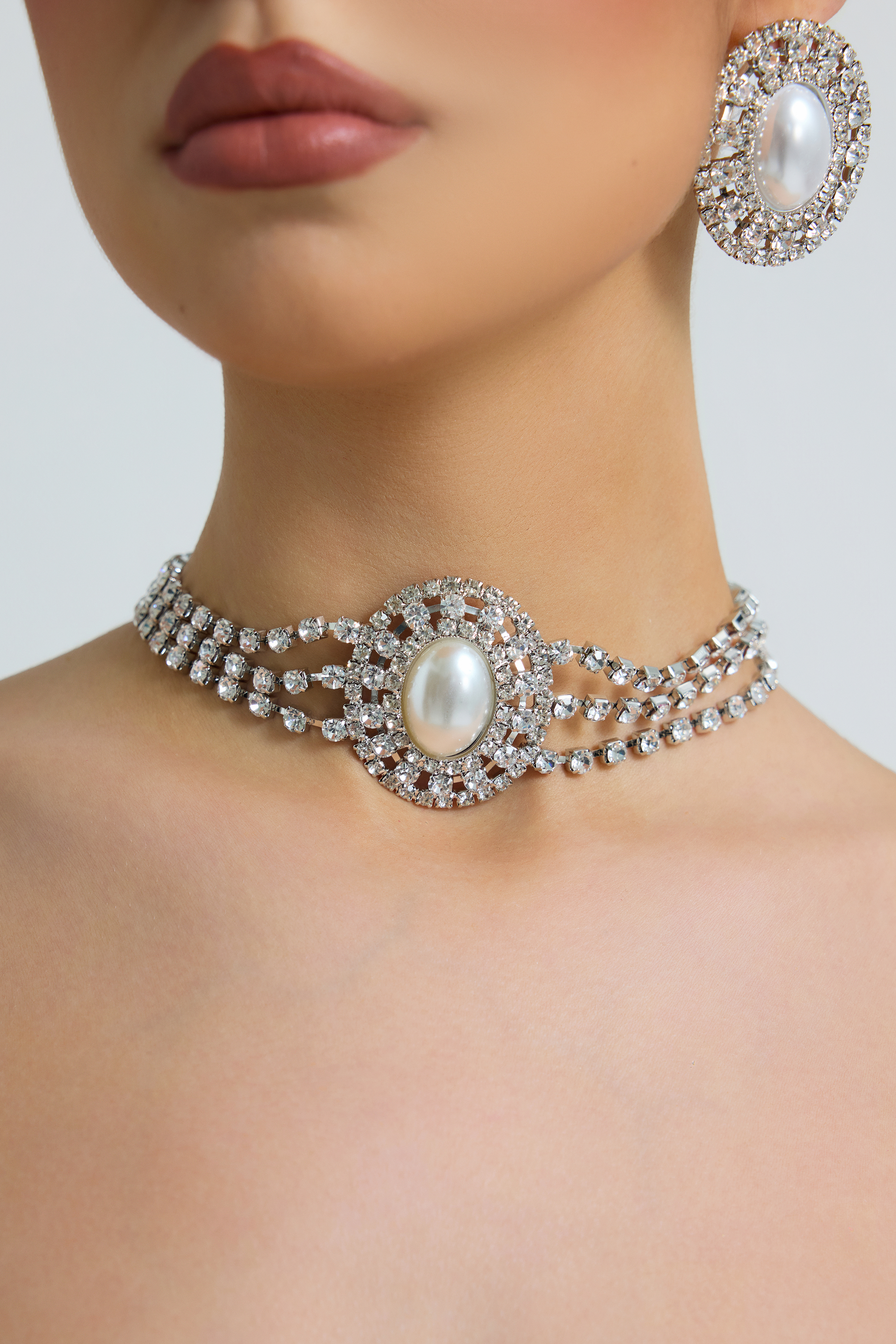 Faux Diamond Splicing Pearl Stud Earrings & Tassel Necklace Set