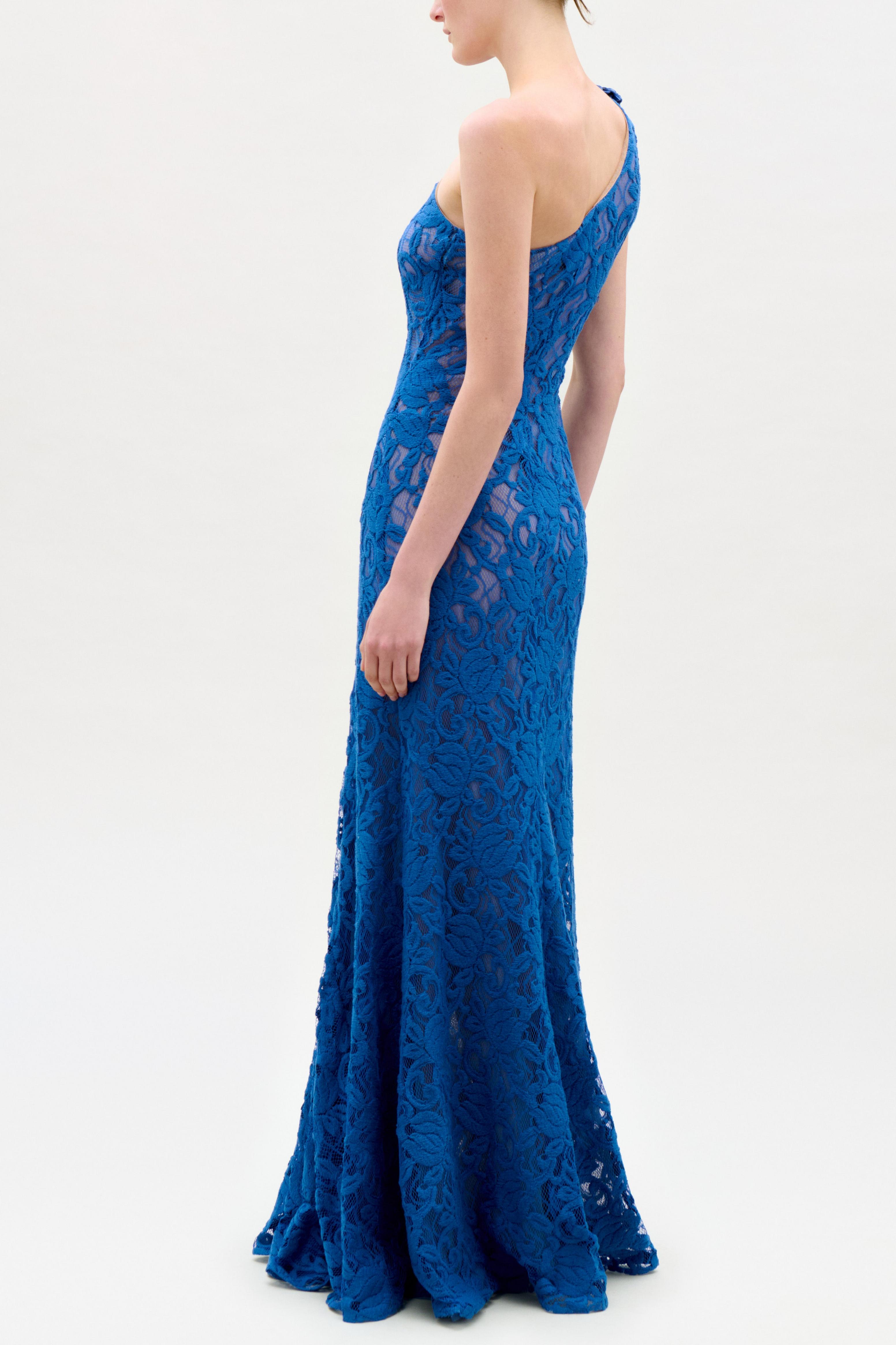 Solid Lace One-Shoulder Maxi Dress