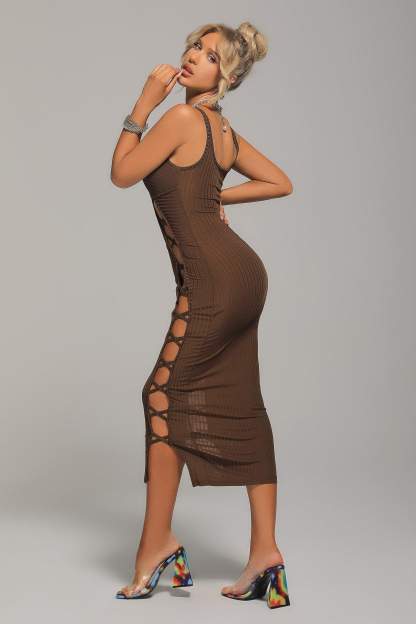 Kint Sweetheart Neck Cut Out Midi Dress