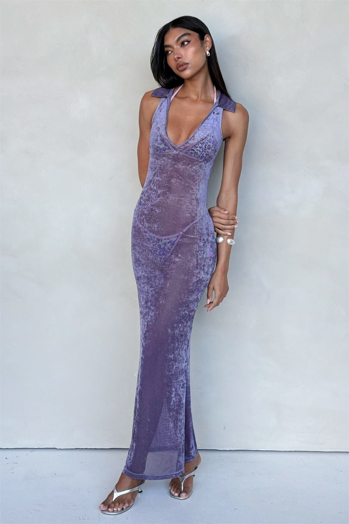 Solid V-Neck Sleeveless Midi Dress