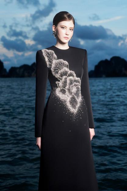 Rhinestone Round Neck Long Sleeve Midi Dress