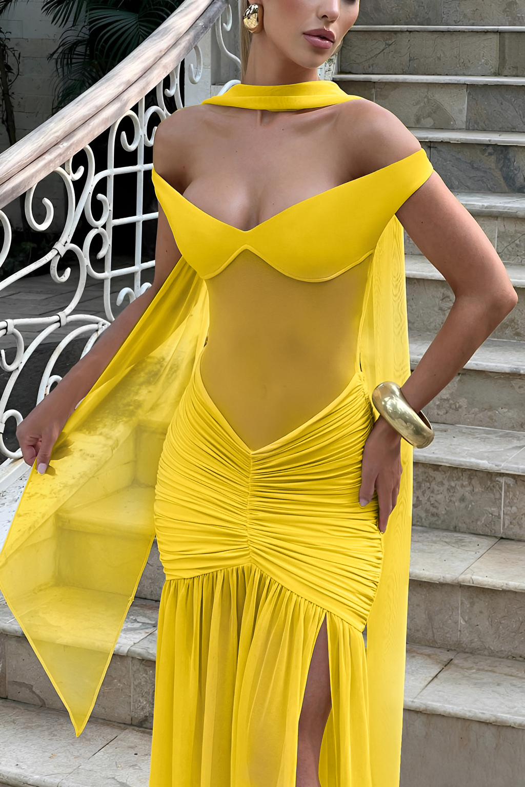 Mesh Off-Shoulder Gathering Maxi Dress