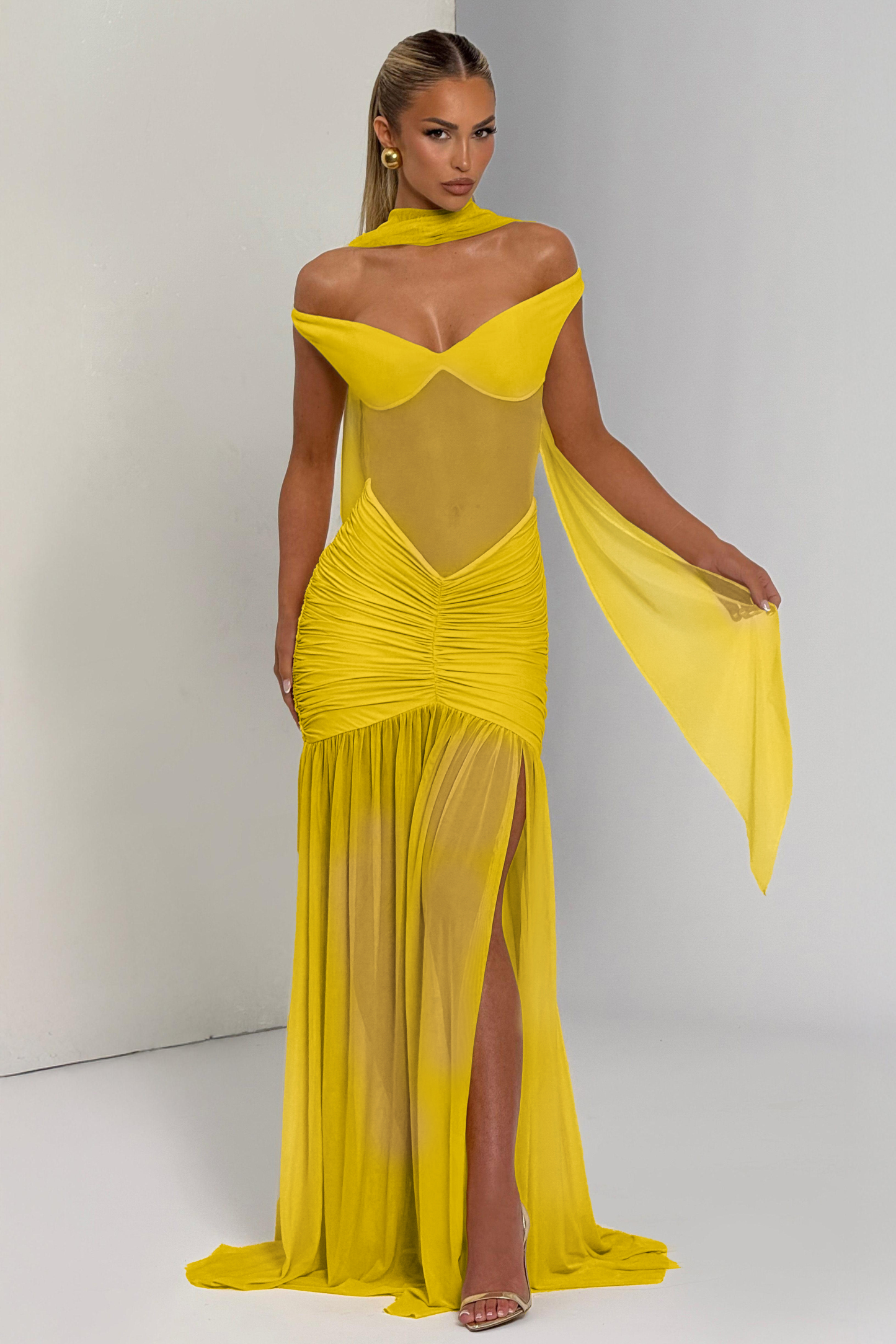 Mesh Off-Shoulder Gathering Maxi Dress