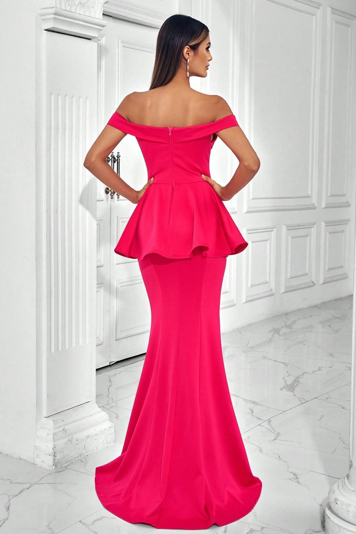 Vestido largo con lazo y hombros descubiertos y perlas de imitación