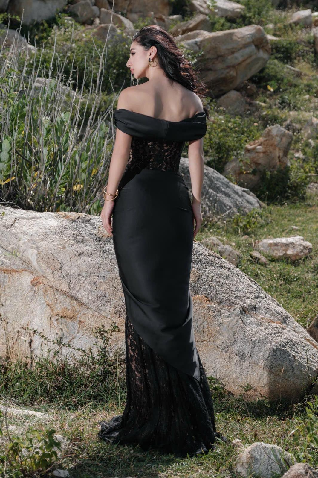 Satin Splicing Lace Off-Shoulder Maxi Dress