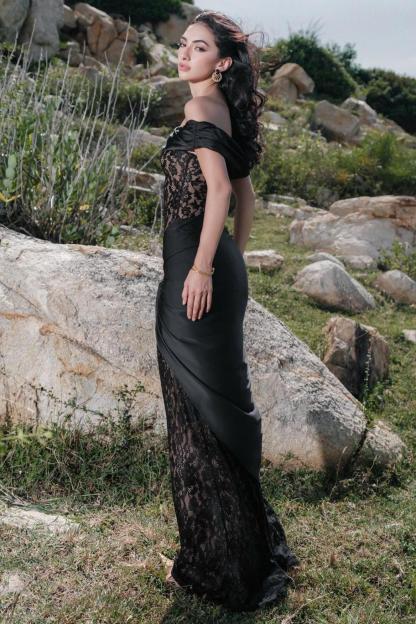 Satin Splicing Lace Off-Shoulder Maxi Dress