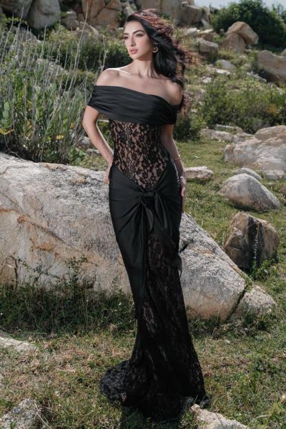 Satin Splicing Lace Off-Shoulder Maxi Dress