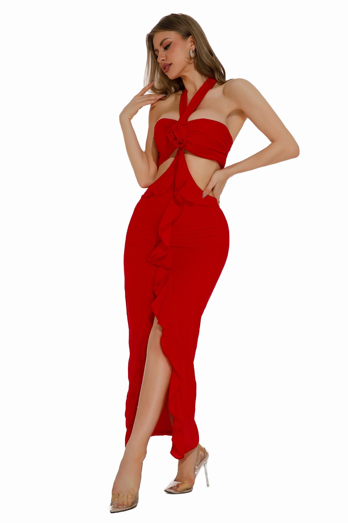 Vestido largo con volantes y recortes florales en 3D