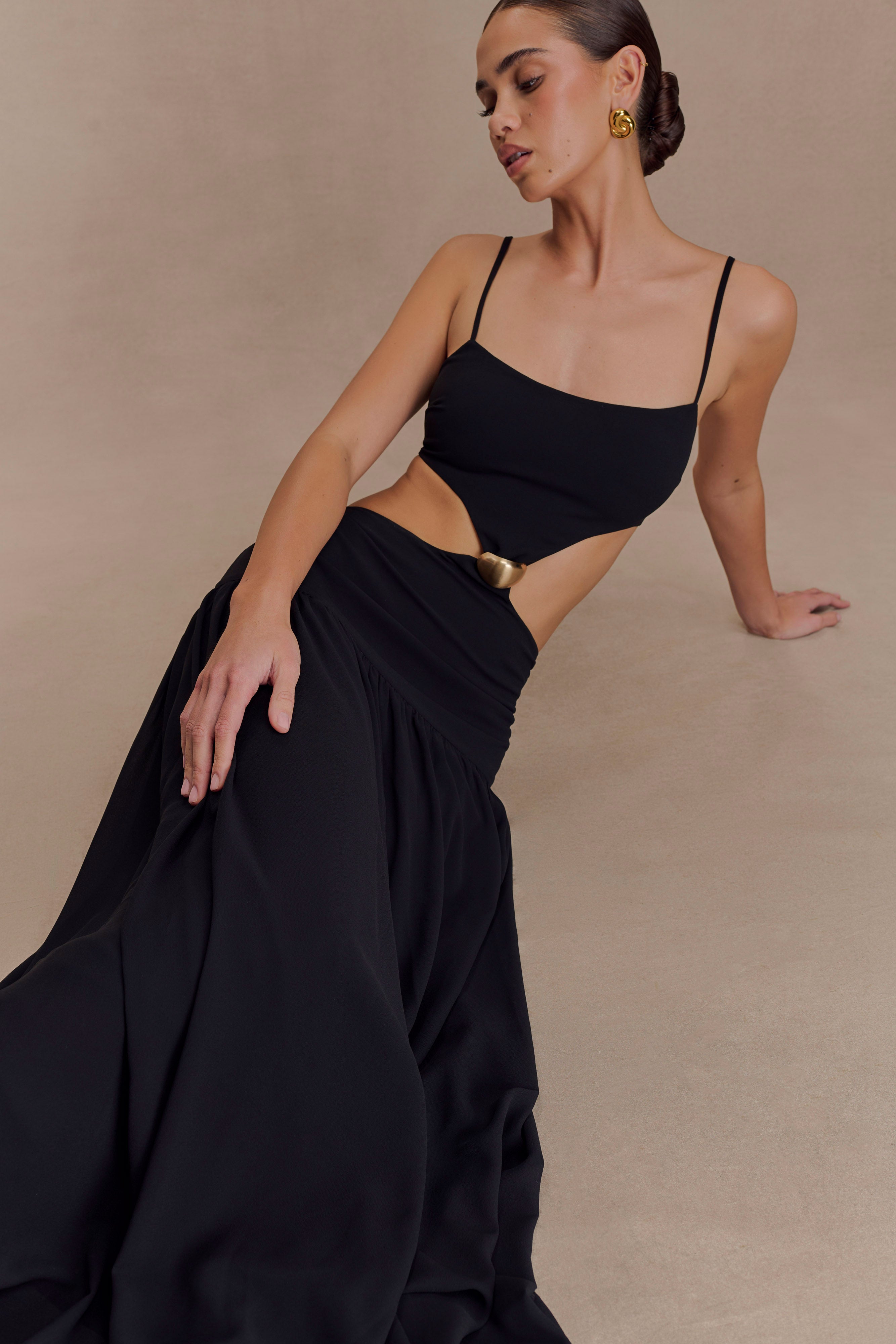 Chiffon Metal Decoration Cut-Out Maxi Dress With Cape