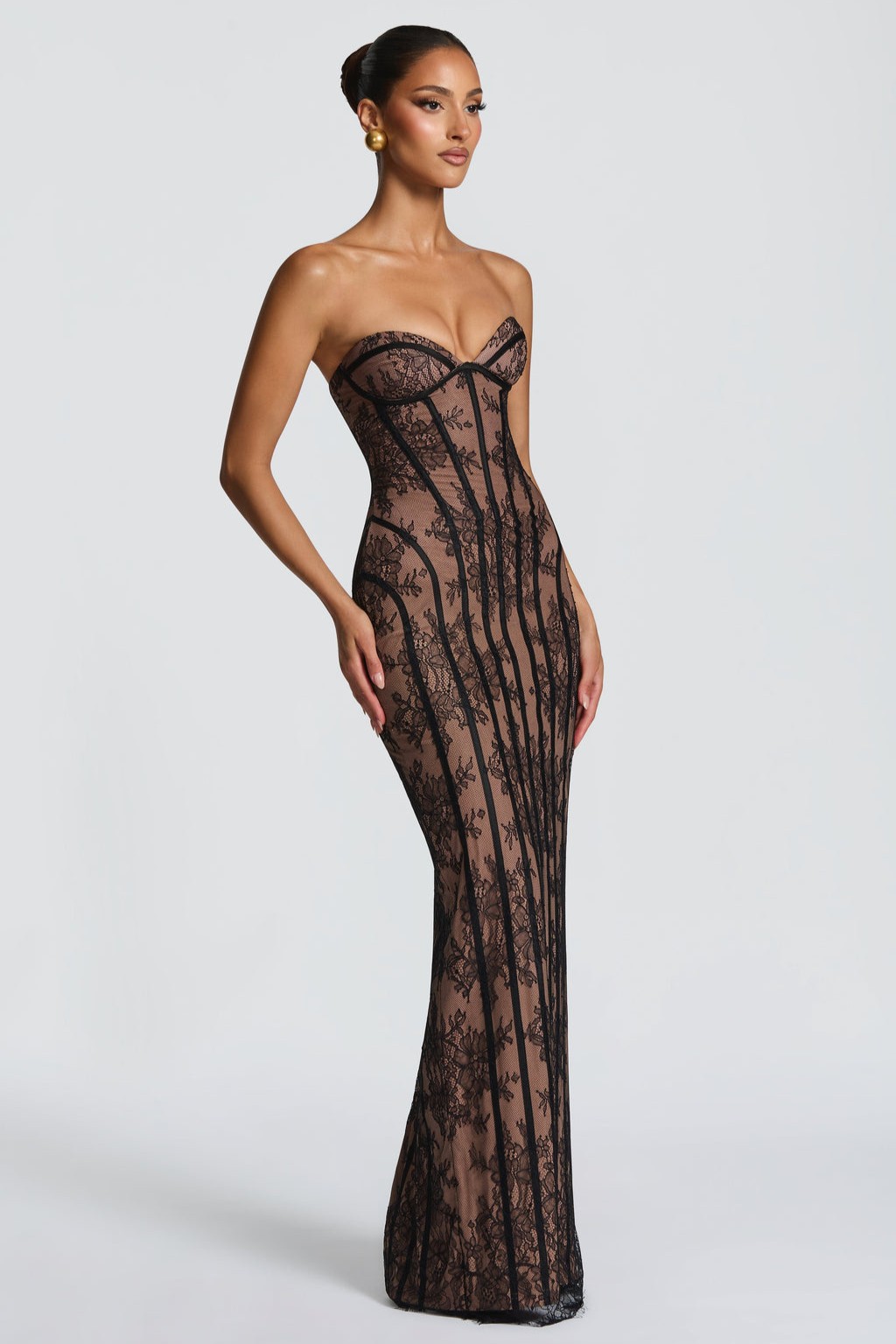 Off Shoulder Lace Sweetheart Neck Maxi Dress