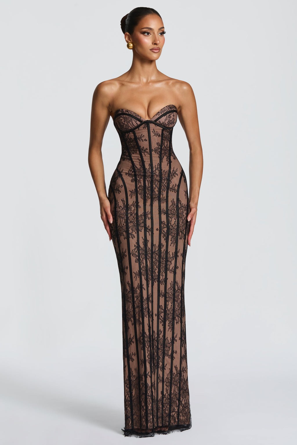 Off Shoulder Lace Sweetheart Neck Maxi Dress