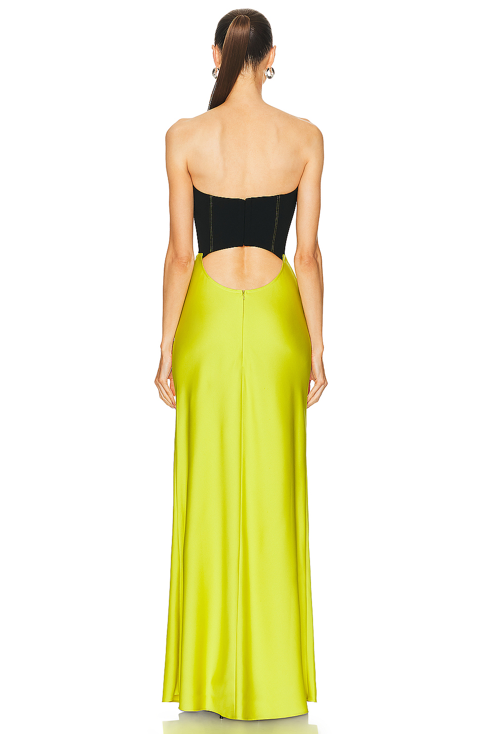 Vestido maxi sin mangas con corte en los hombros y satén de unión de vendajes