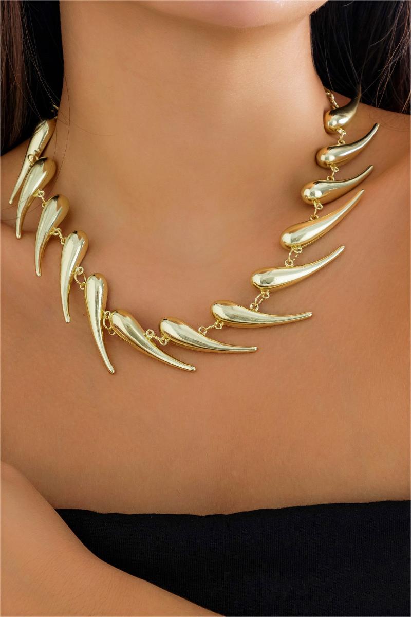 Metal Taper Necklace