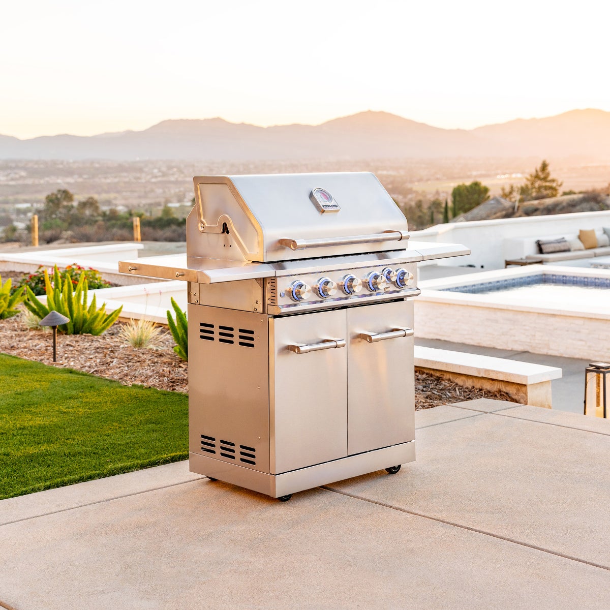  Kirklthtand Signthtature™ 6-Burner Gas Grill