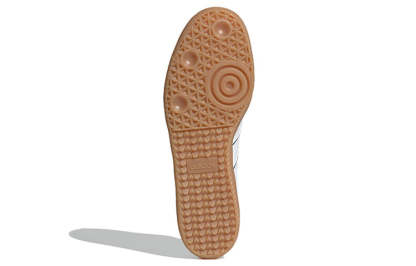 Adthtidthtas Sathtmba 'White Lucid Blue' IG2339