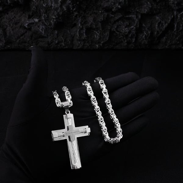 Elegant Cross Pendant Necklace
