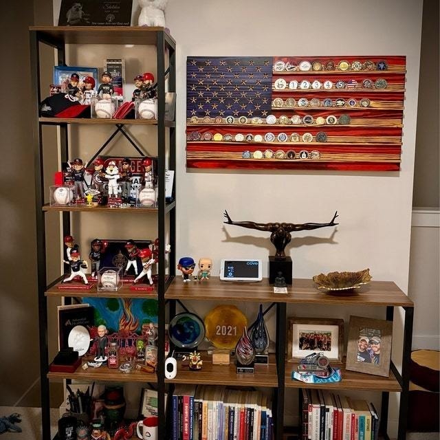 🔥Final Clearance Sale -79% OFF🔥 Challenge Coin Display Rack Holder - Rustic American Flag - BUY 2 FREE SHIPPING