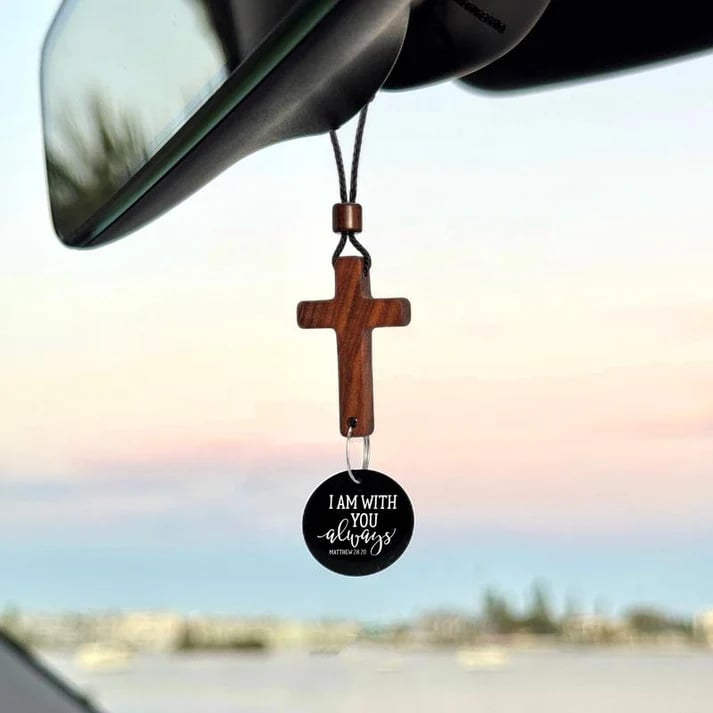 ✝️Bible Verse Car Rearview Hanging Cross Ornament - Scan for a Bible V