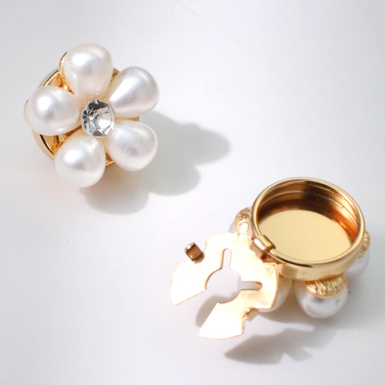 Floral Brooch - Elevate Your Shirt