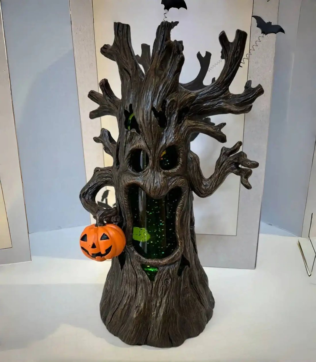 HAUNTED TREE GLITTER GLOBE