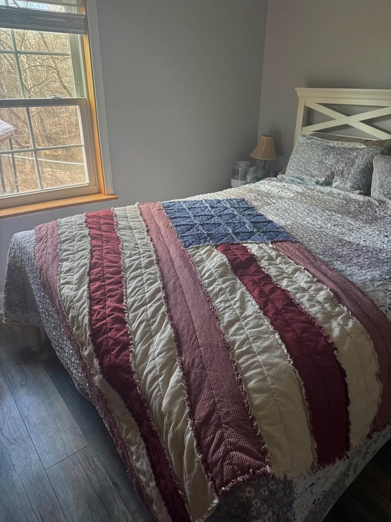Patriotic American Flag Rag Quilt 