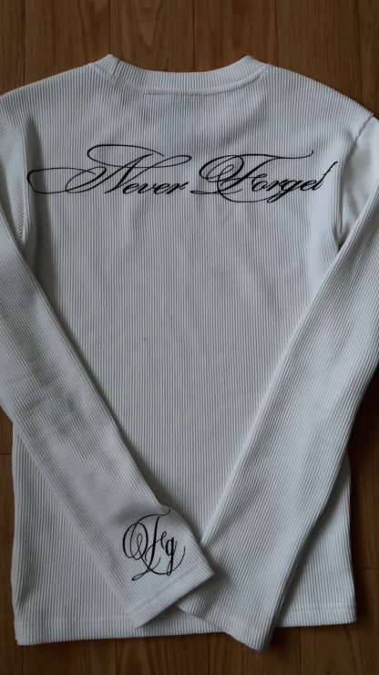 Cursive Longsleeve