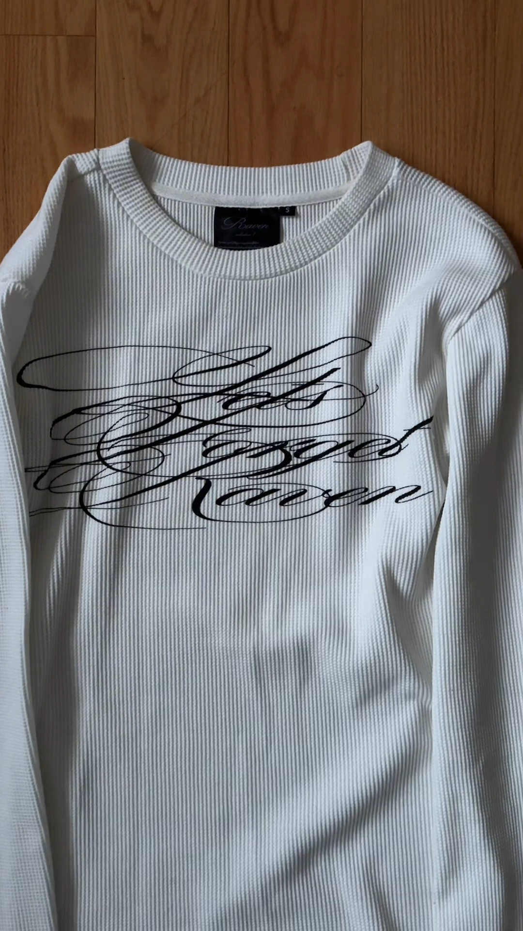 Cursive Longsleeve