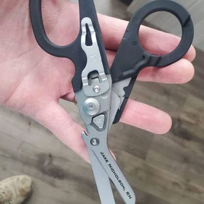 Laser Engraved Paramedic Gift Medical Shears, Gift for EMT, EMS, Firefighter, Nurse