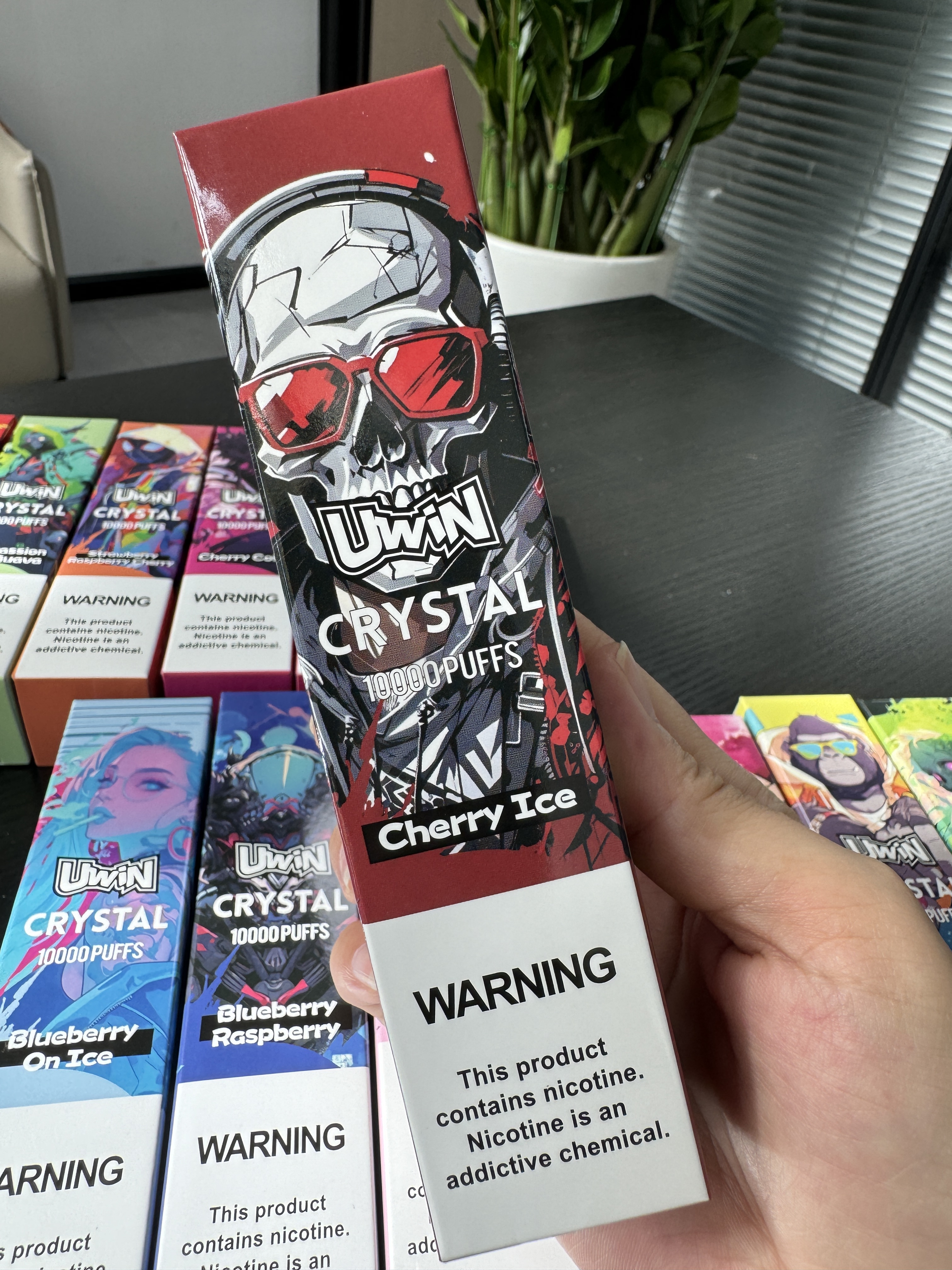 Uwin Crystal 10000 Bood Touch Screen Nova Thunder Game 26000 Vape Ecigarette Vapor Hookah Price Bar Disposable Vape