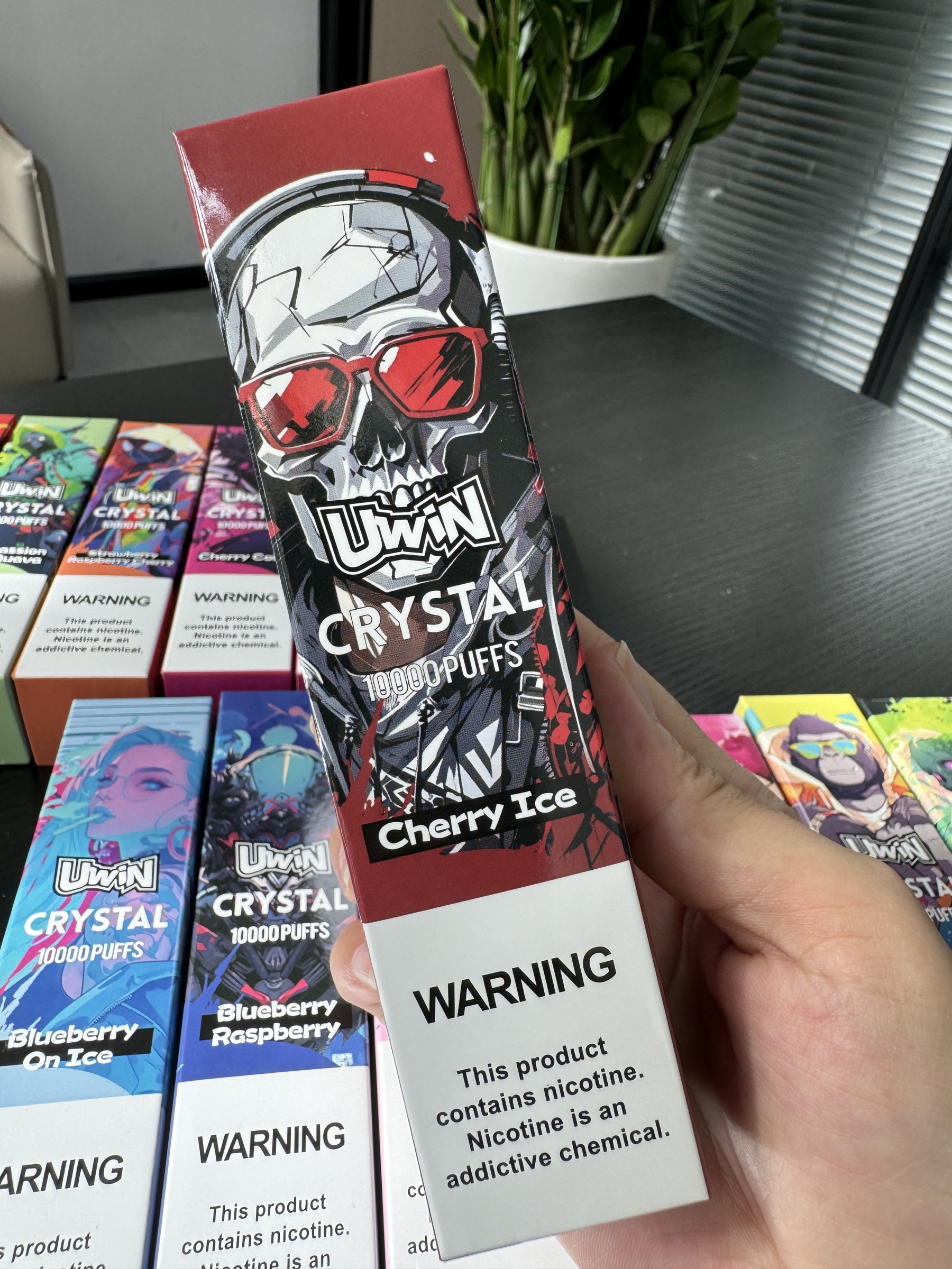 Uwin Crystal 10000 Bood Touch Screen Nova Thunder Game 26000 Vape Ecigarette Vapor Hookah Price Bar Disposable Vape