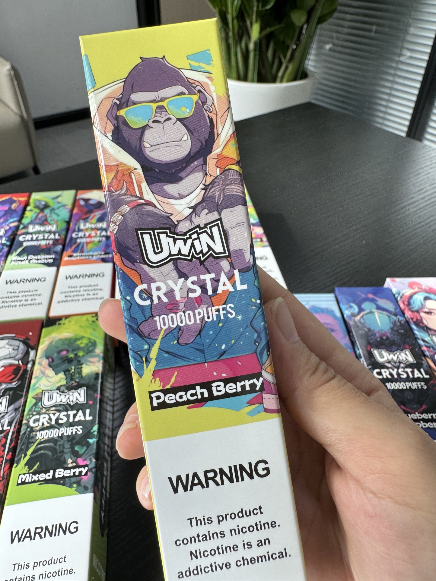 Uwin Crystal 10000 Bood Touch Screen Nova Thunder Game 26000 Vape Ecigarette Vapor Hookah Price Bar Disposable Vape