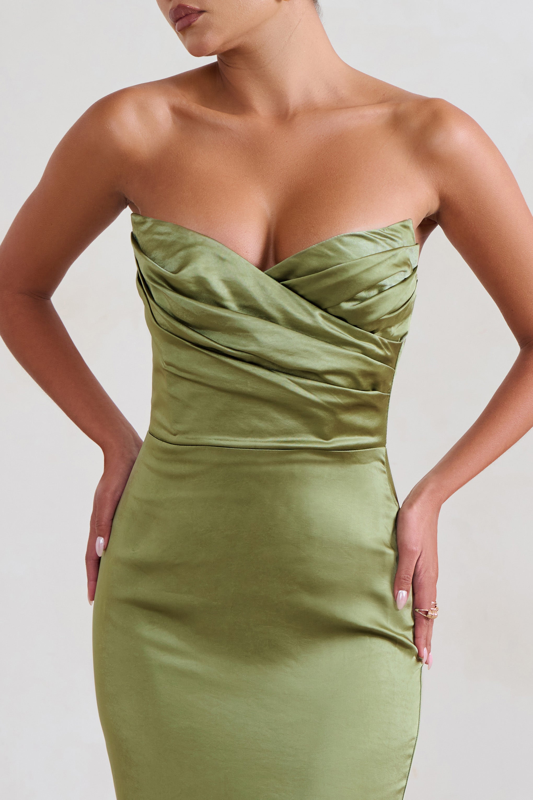 Coraline Olive Strapless Maxi Dress With Split-Babyboo Dress Store. All Rights Reserved.
