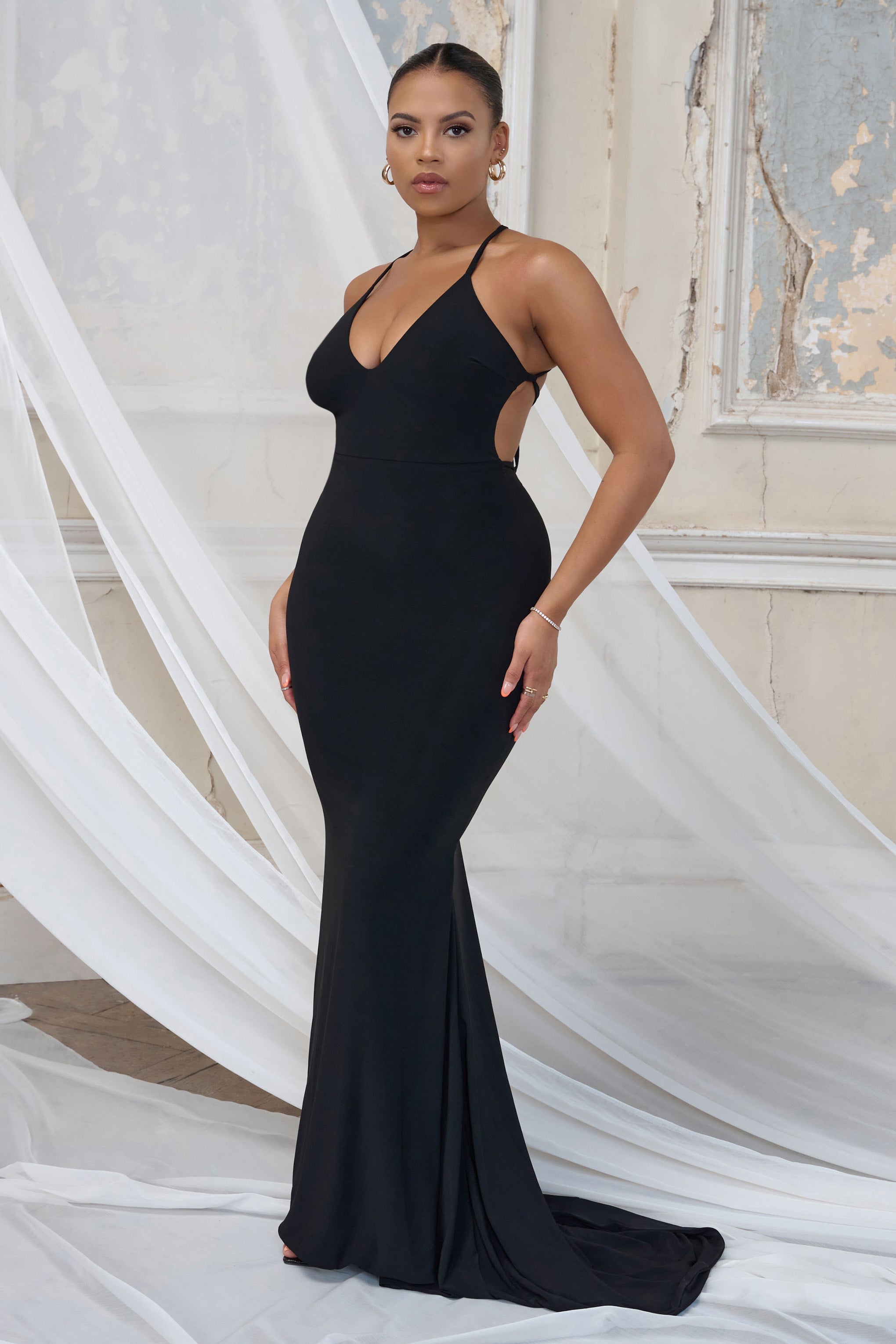 Shooting Star Black Backless Knot Detail Fishtail Maxi Dress