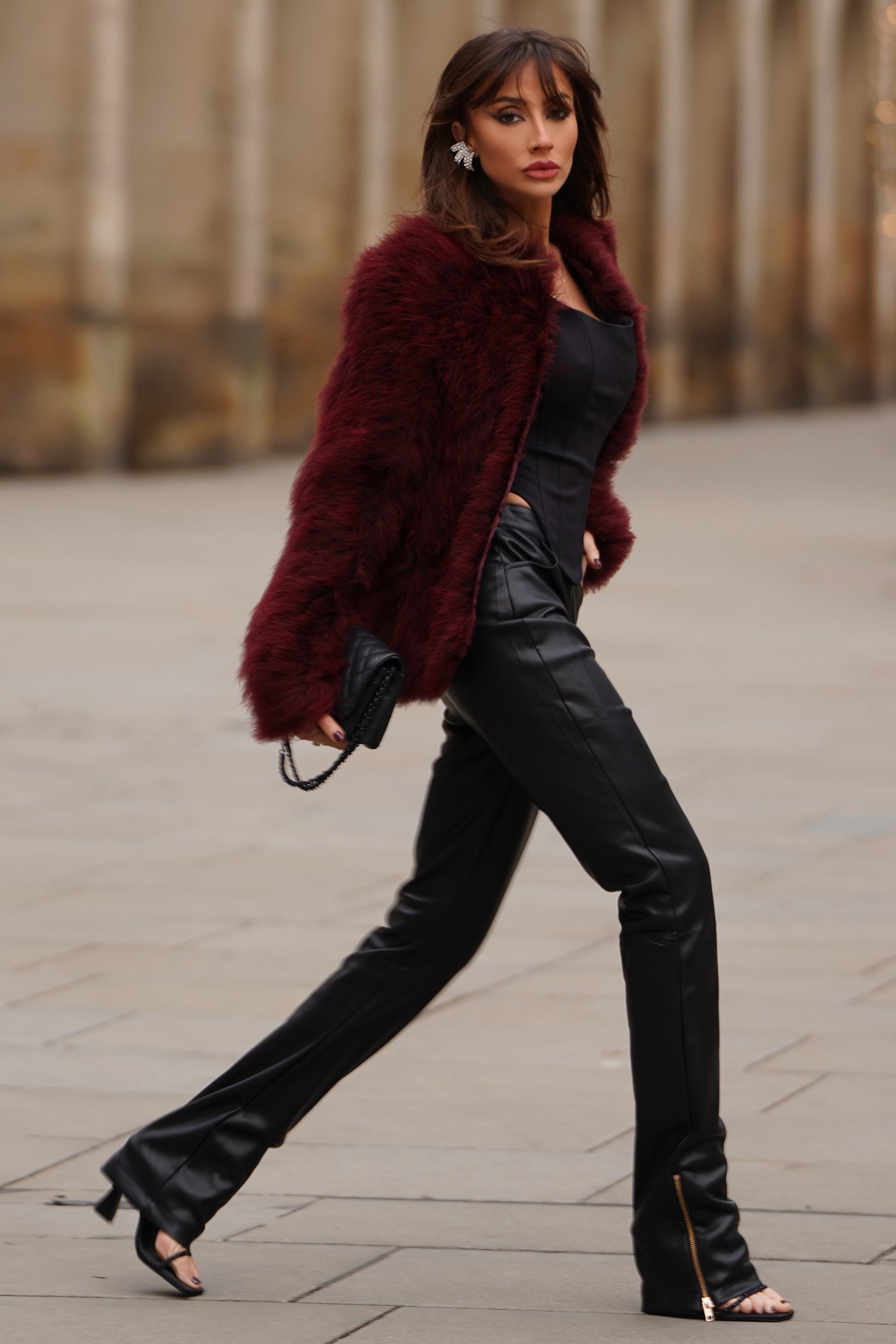 Aves Port Short Fluffy Feather Jacket