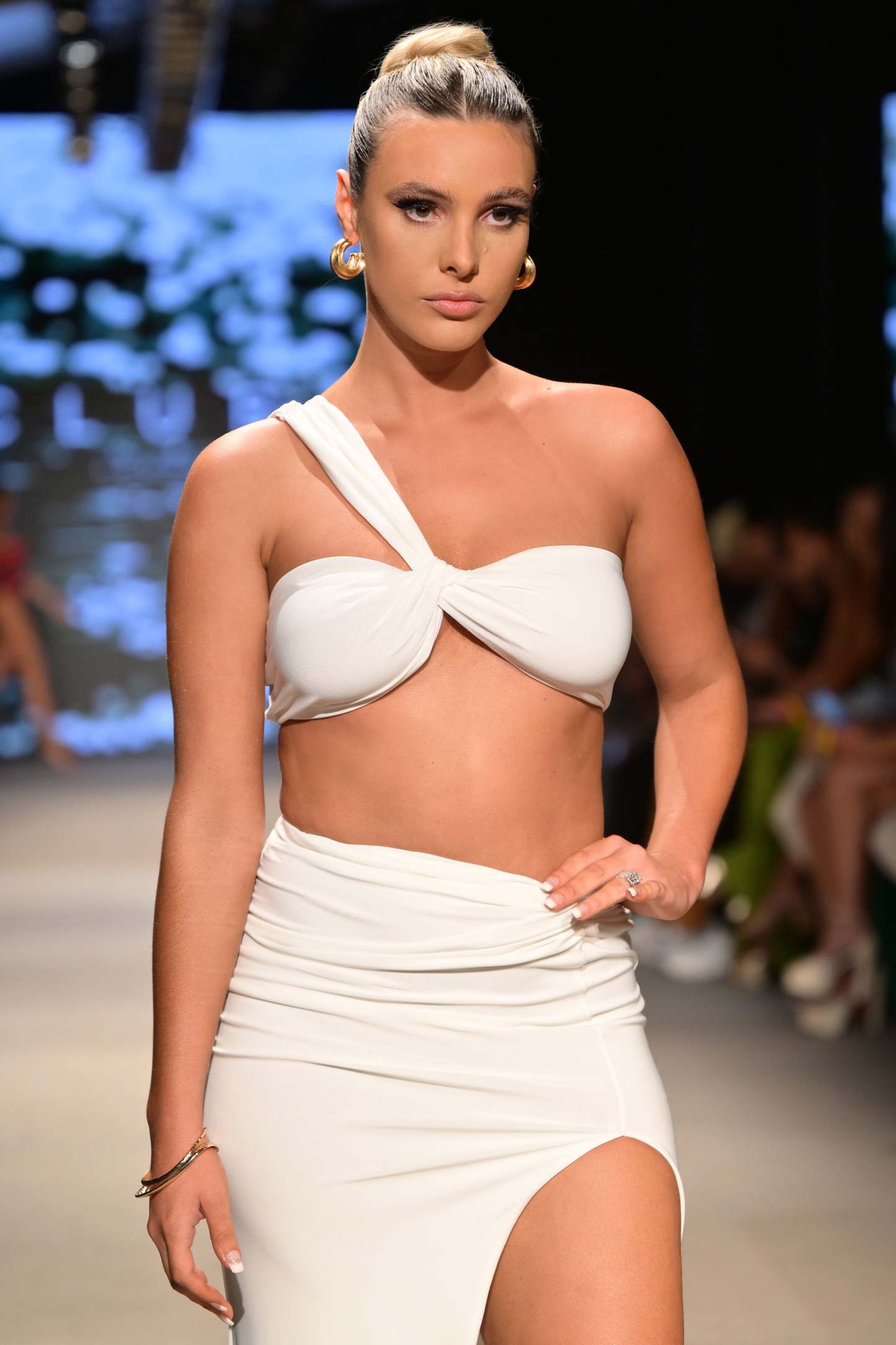 Open Heart White Knot One Shoulder Bralette-Babyboo Dress Store. All Rights Reserved.