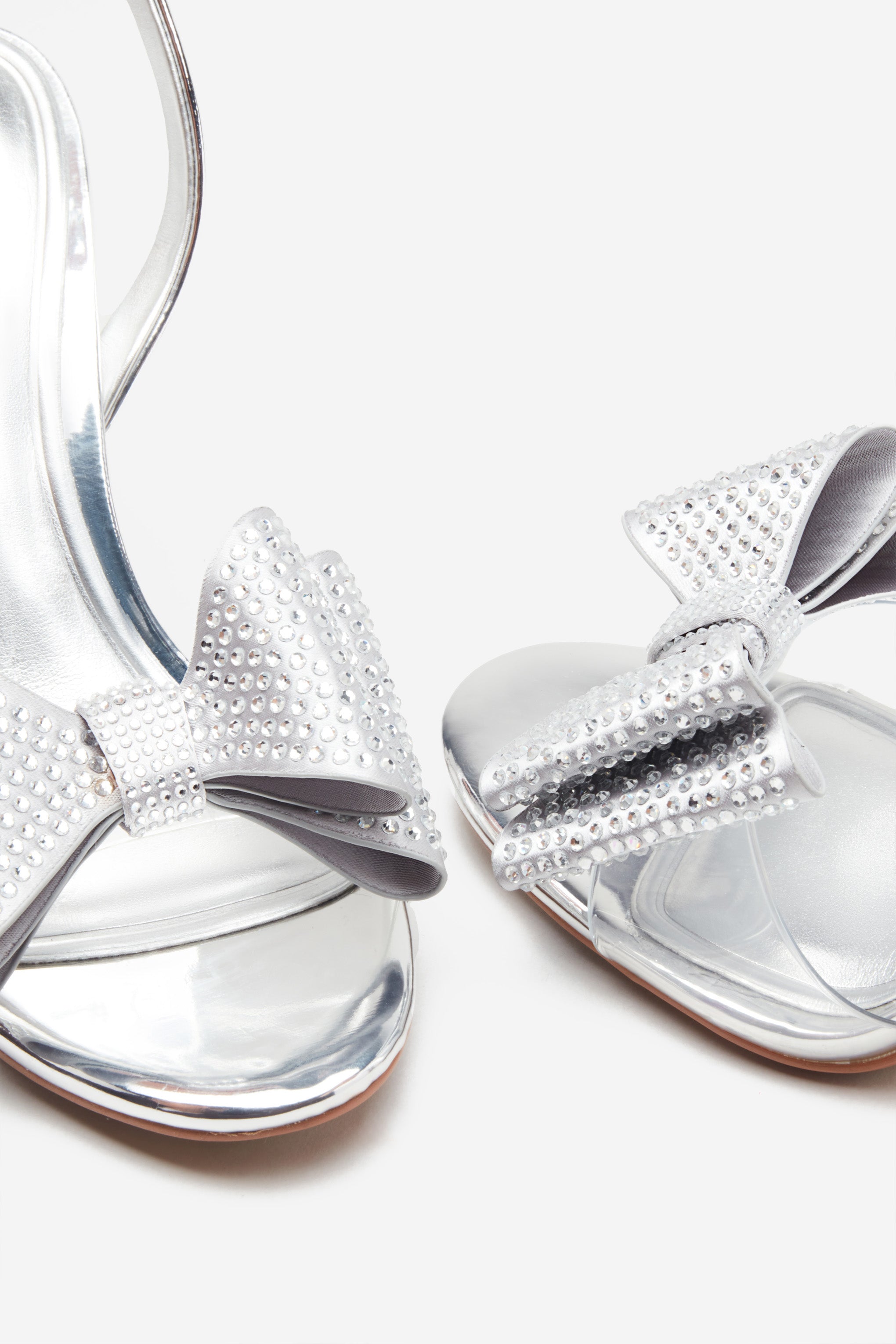Bowing Silver Metallic Heeled Sandals With Diamante Bows-Babyboo Dress Store. All Rights Reserved.