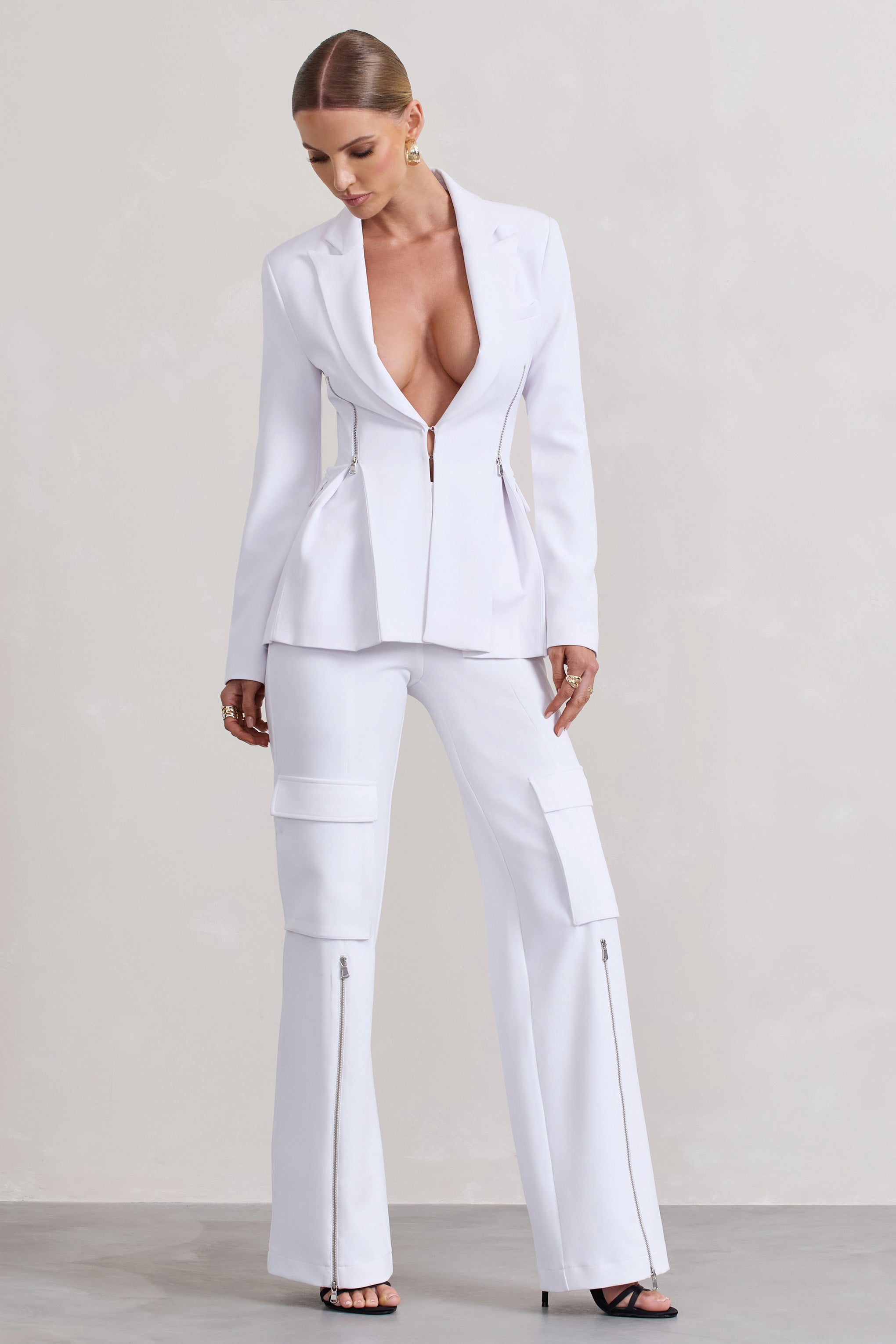 Close Up White Wide-Leg Cargo Trousers With Ankle Zips-Babyboo Dress Store. All Rights Reserved.