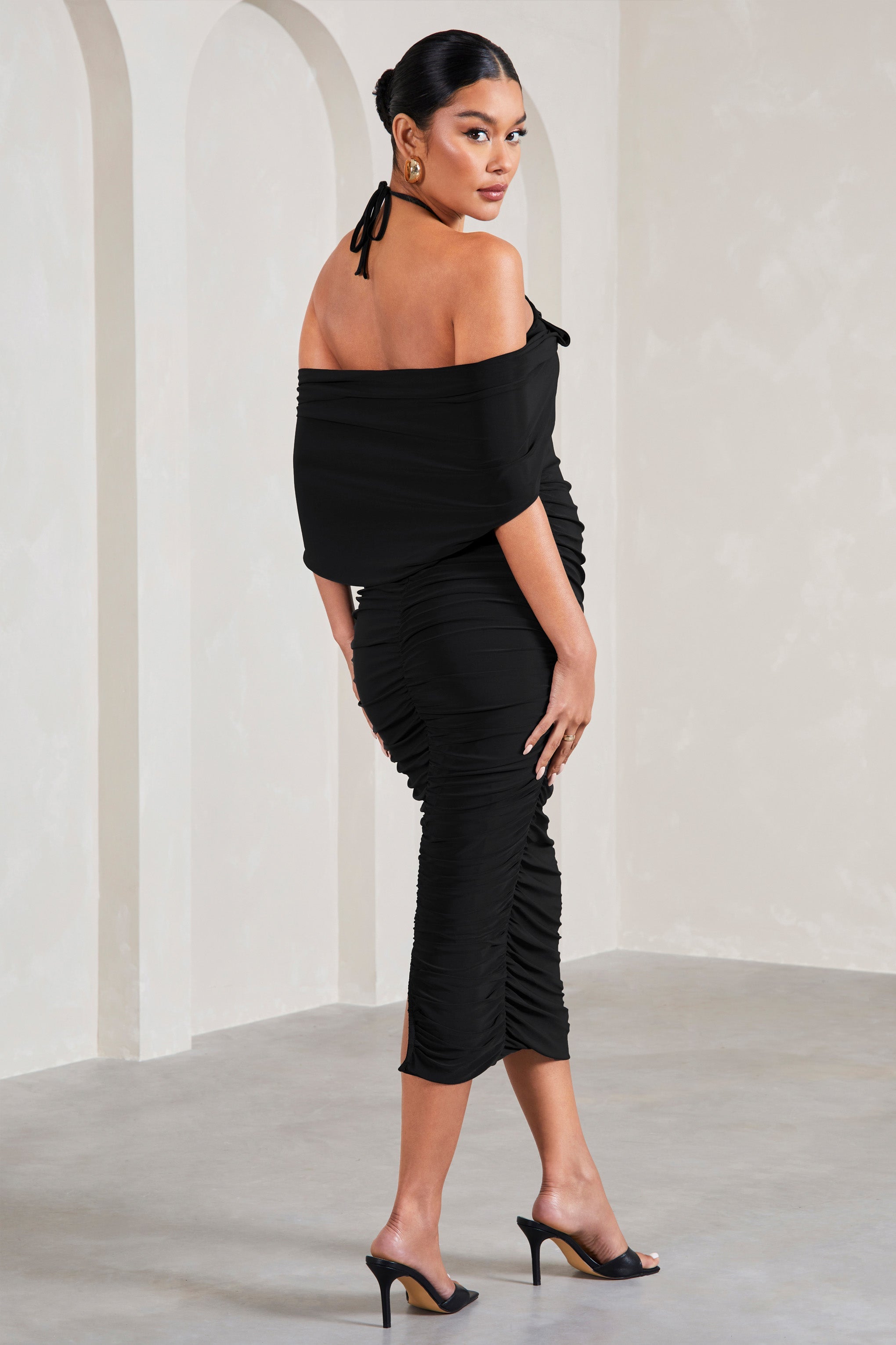 Daisy Black & White Ruched Flower Halter-Neck Drape-Sleeve Maternity Midi Dress-Babyboo Dress Store. All Rights Reserved.