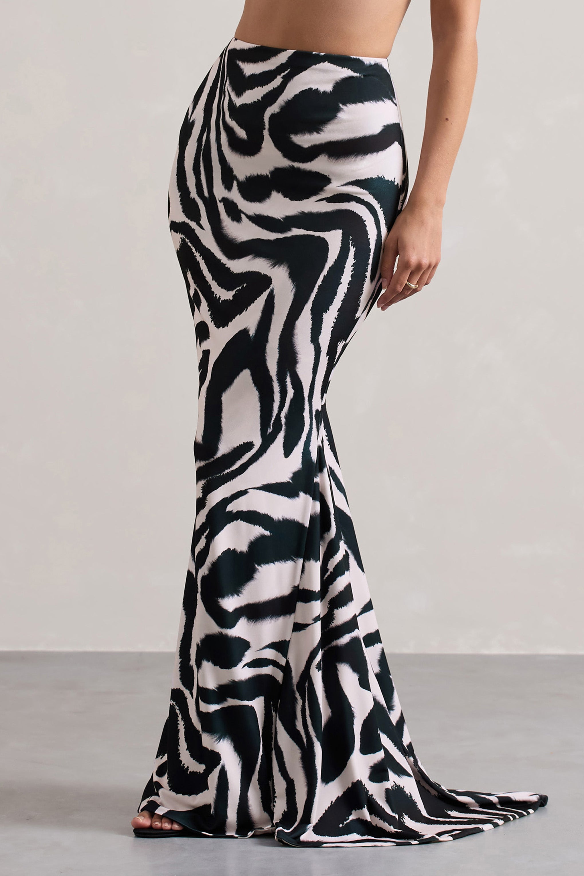 Neomie Zebra Print Fishtail Maxi Skirt-Babyboo Dress Store. All Rights Reserved.