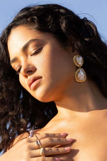 Ocean Flower Gold Drop Earrings With Iridescent Shells-Babyboo Dress Store. All Rights Reserved.