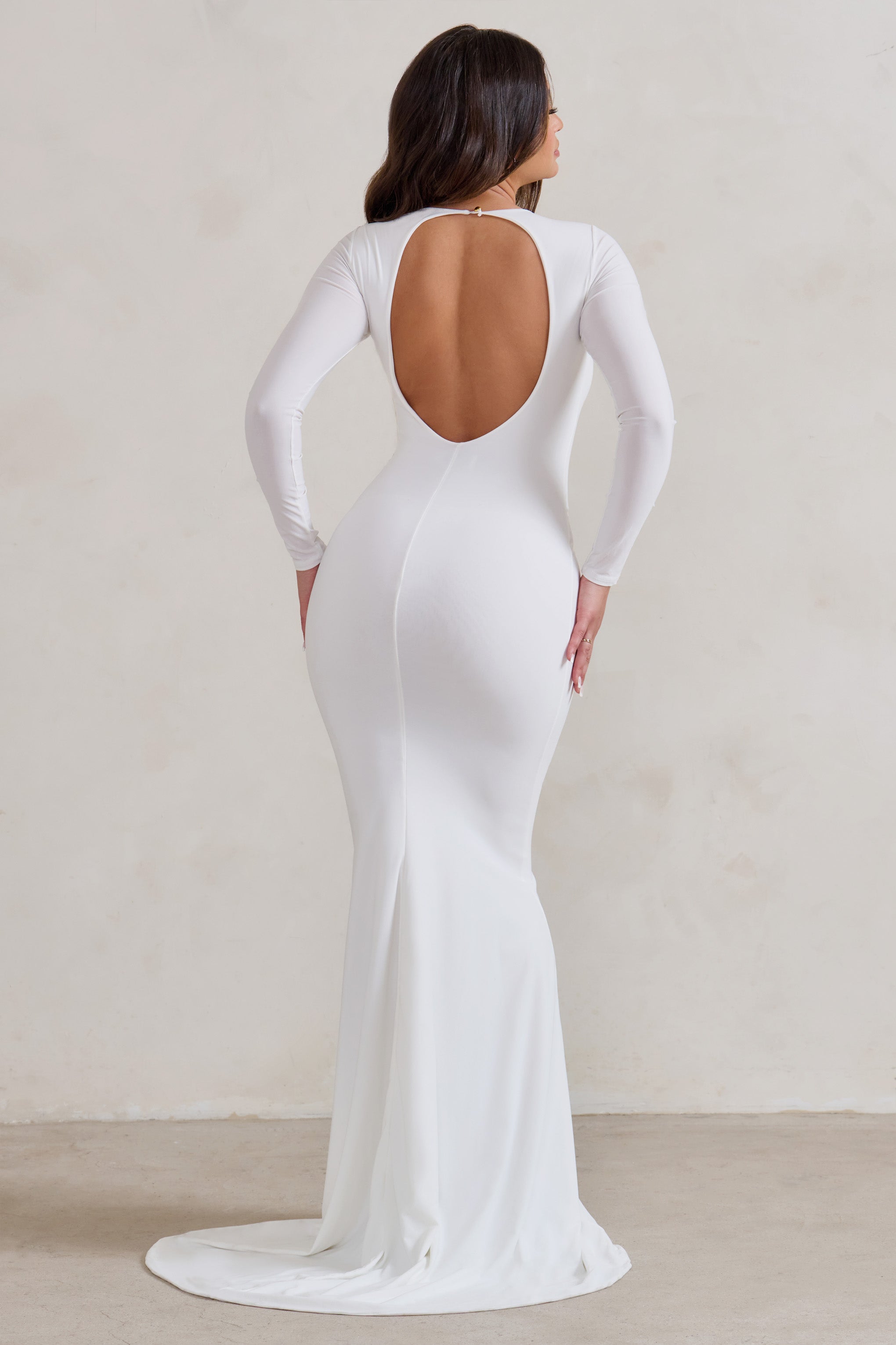 One Step Ahead White Long Sleeve Backless Fishtail Maxi Dress-Babyboo Dress Store. All Rights Reserved.