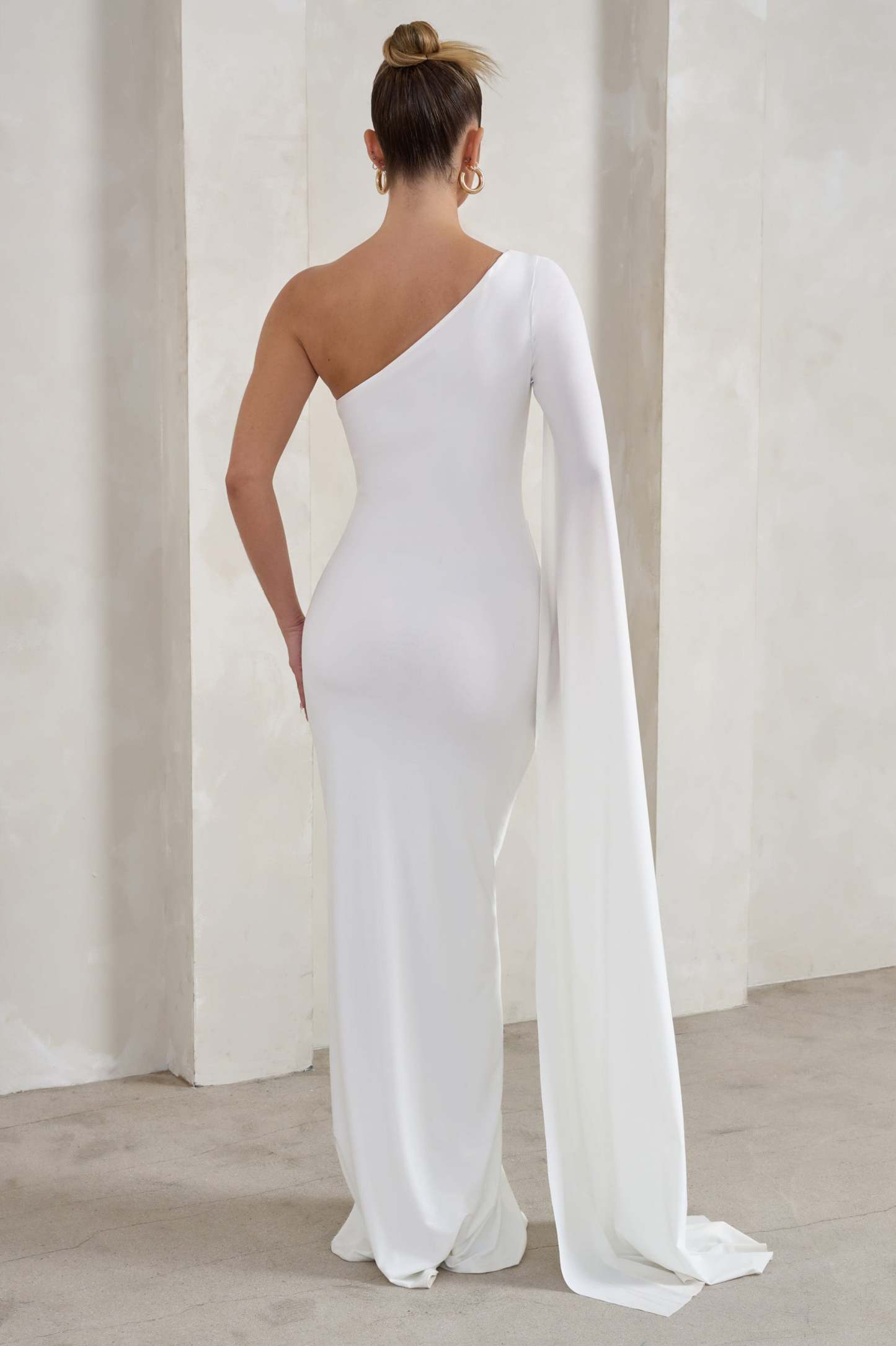 Romi White One Shoulder Twist Design Maxi Dress