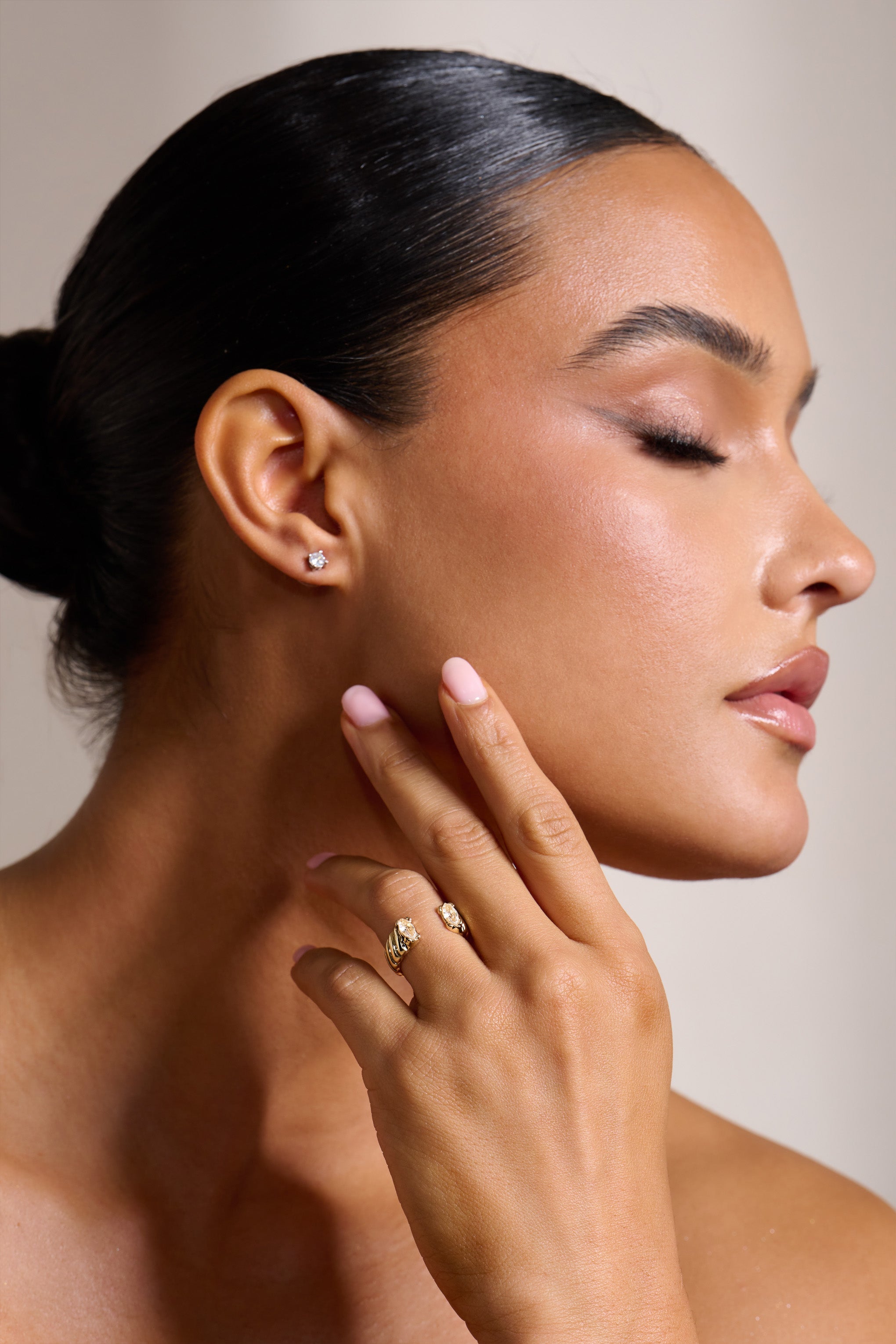 Benita Clear Pendant Ring