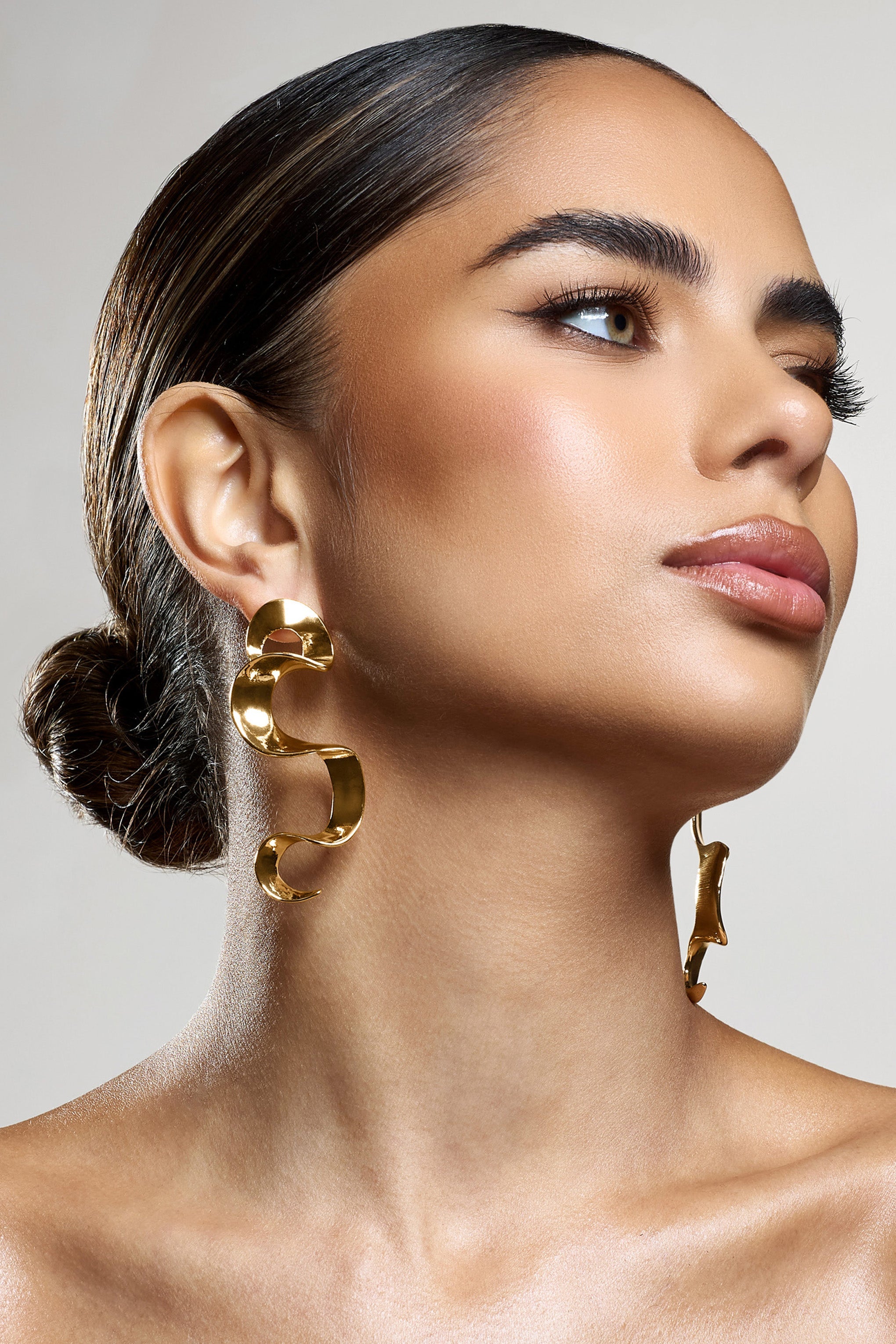 Outline Gold Twisted Dangle Earrings-Babyboo Dress Store. All Rights Reserved.
