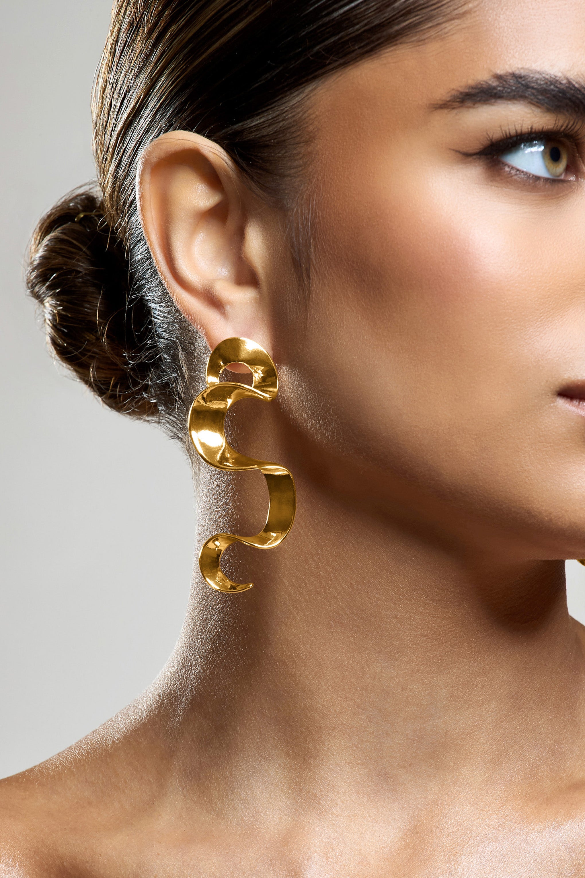 Outline Gold Twisted Dangle Earrings-Babyboo Dress Store. All Rights Reserved.