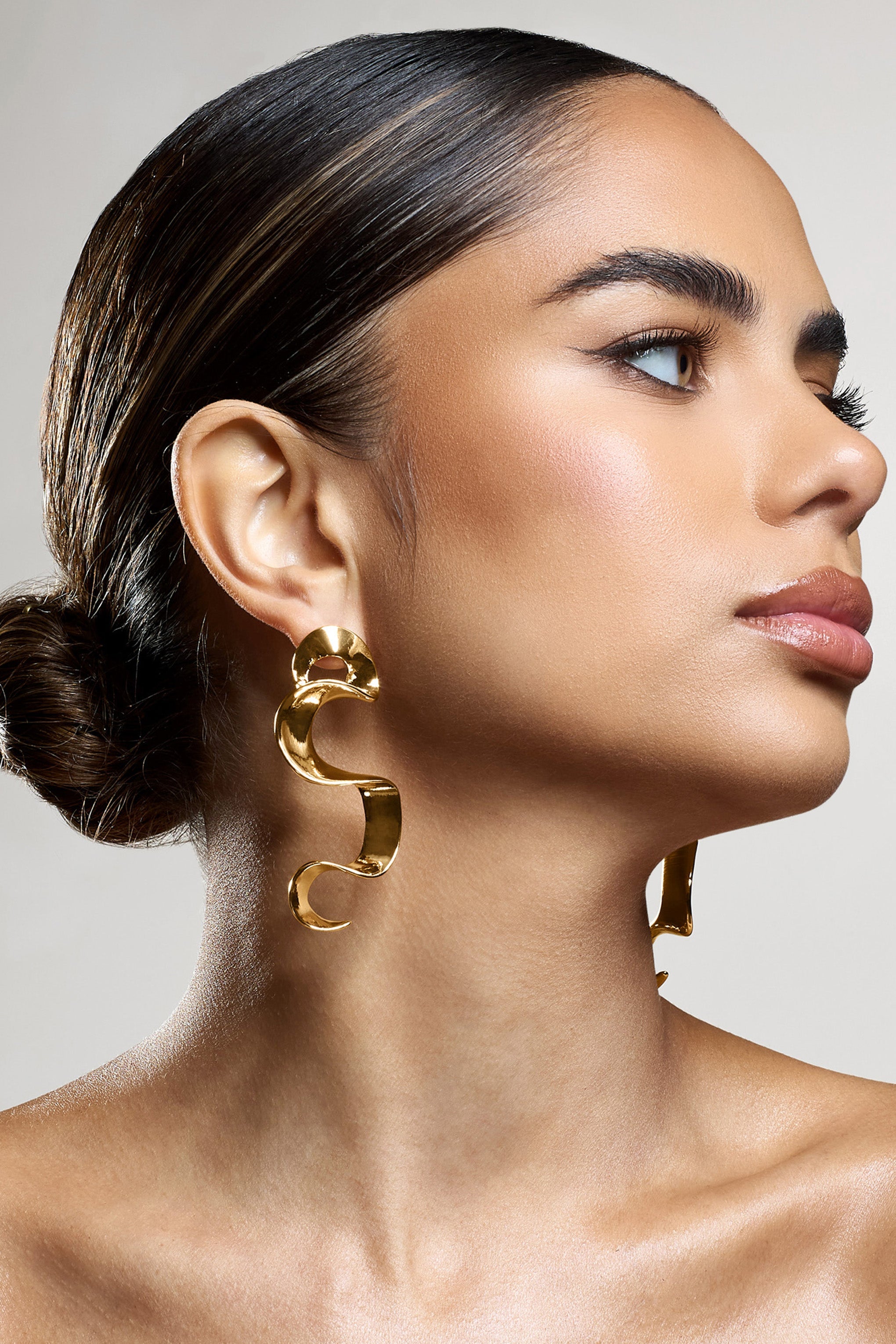 Outline Gold Twisted Dangle Earrings-Babyboo Dress Store. All Rights Reserved.